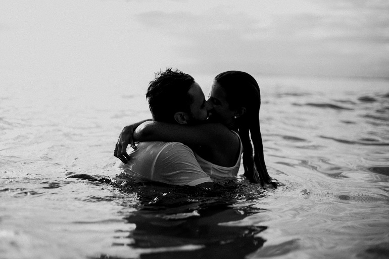 faire l'amour dans la mer